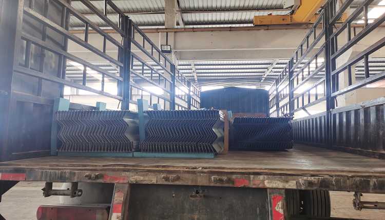 長城汽車項目墻面YX58-311彩鋼瓦，氟碳YX58-311彩鋼瓦